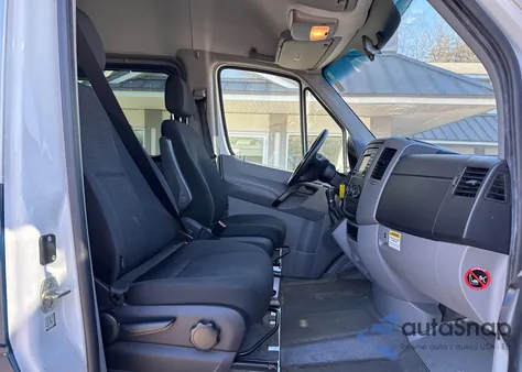 2017 Mercedes-Benz Sprinter 2500 Standard Roof V6 из США, поврежденный, VIN WDZPE7CD0HP549157